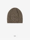 Бежево-коричневая вязаная шапка