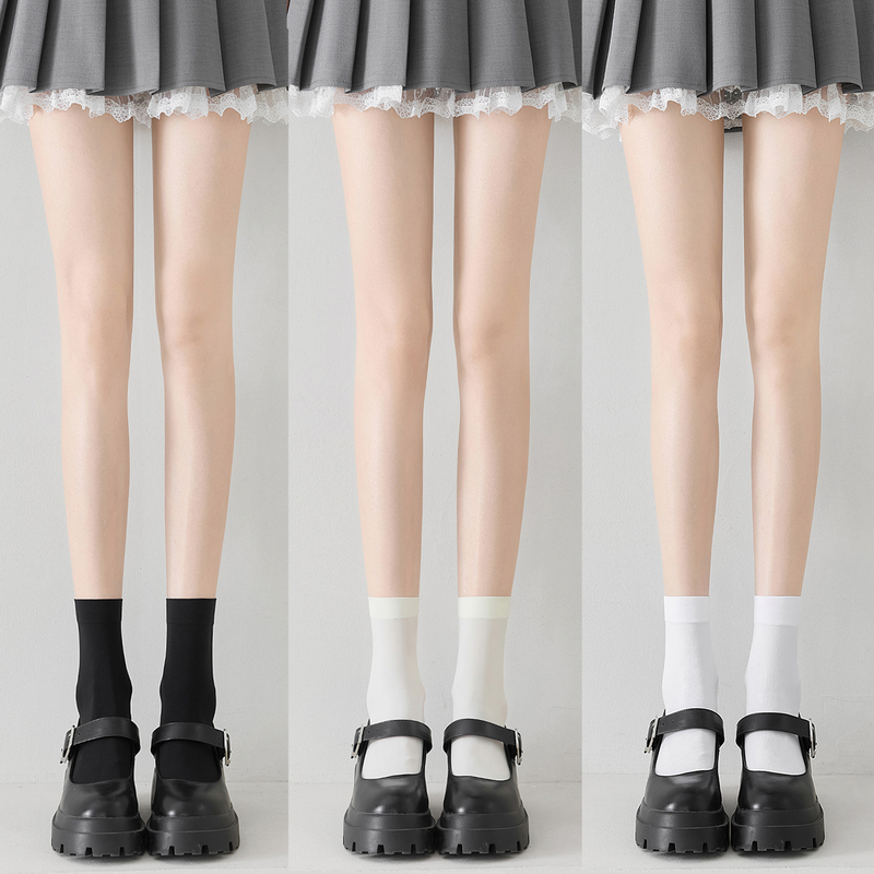 Ice Silk Short Socks for Women, Summer Thin Breathable Jk Socks, Velvet Paired with Small Leather Shoes, Black and White Short Tube Ice Socks Ice Silk Short Socks for Women, Summer Thin Breathable Jk Socks, Velvet Paired with Small Leather Shoes, Black and White Short Tube Ice Socks