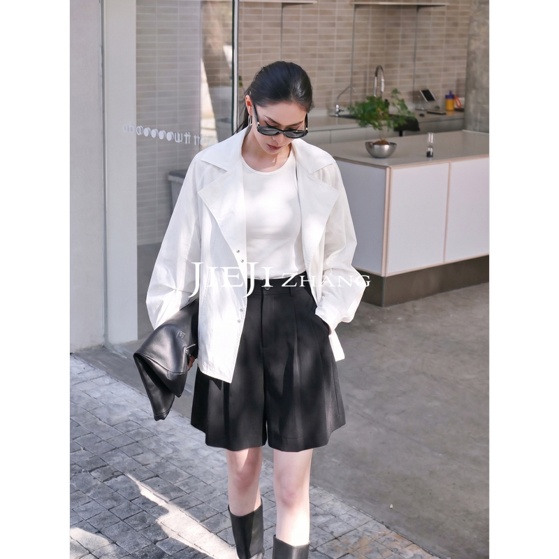 Zhang Qi Jieji Spring Minimalist White Lapel Casual Loose Jacket Women's Versatile Oversized Workwear Short Coat