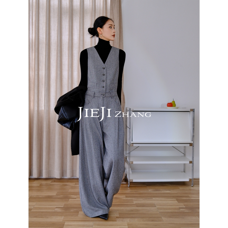 Zhang Qi Jieji Autumn Casual Versatile V-Neck Vest Floral Slimming Jumpsuit Women's Wide-Leg Casual Pants Set Zhang Qi Jieji Autumn Casual Versatile V-Neck Vest Floral Slimming Jumpsuit Women's Wide-Leg Casual Pants Set