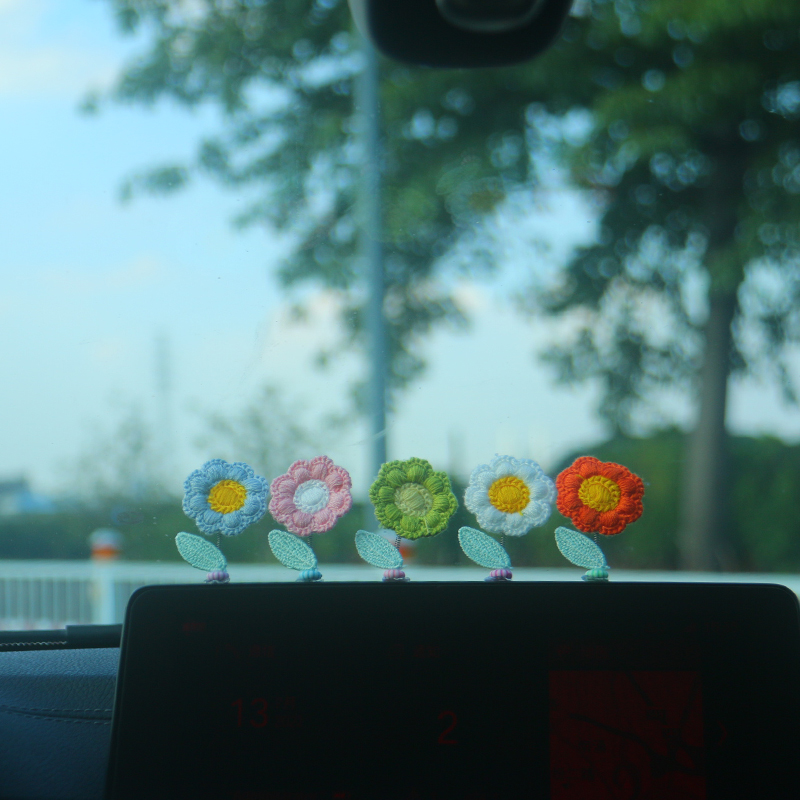 Car Window Edge Middle Control Table Ornaments Cute Flowers On-board Pendulum DIY in-car Decorative Mesh Red Teenage Girl Healing