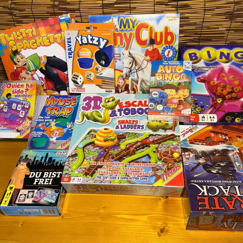 Genuine Foreign Trade Board Games Popular on Foreign Websites, Amazon Export Board Games, Sea Battle Chess, Guess Who I Am, Flying Chess