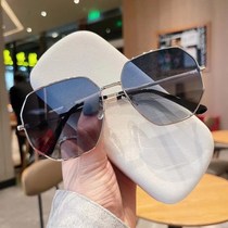 In 2023 new men drive sunglasses polygon sunscreen sunscreen women summer anti-ultraviolet sunglasses