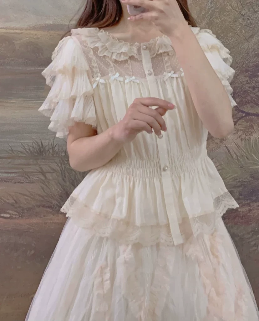 Летняя кружевная рубашка в стиле Lolita