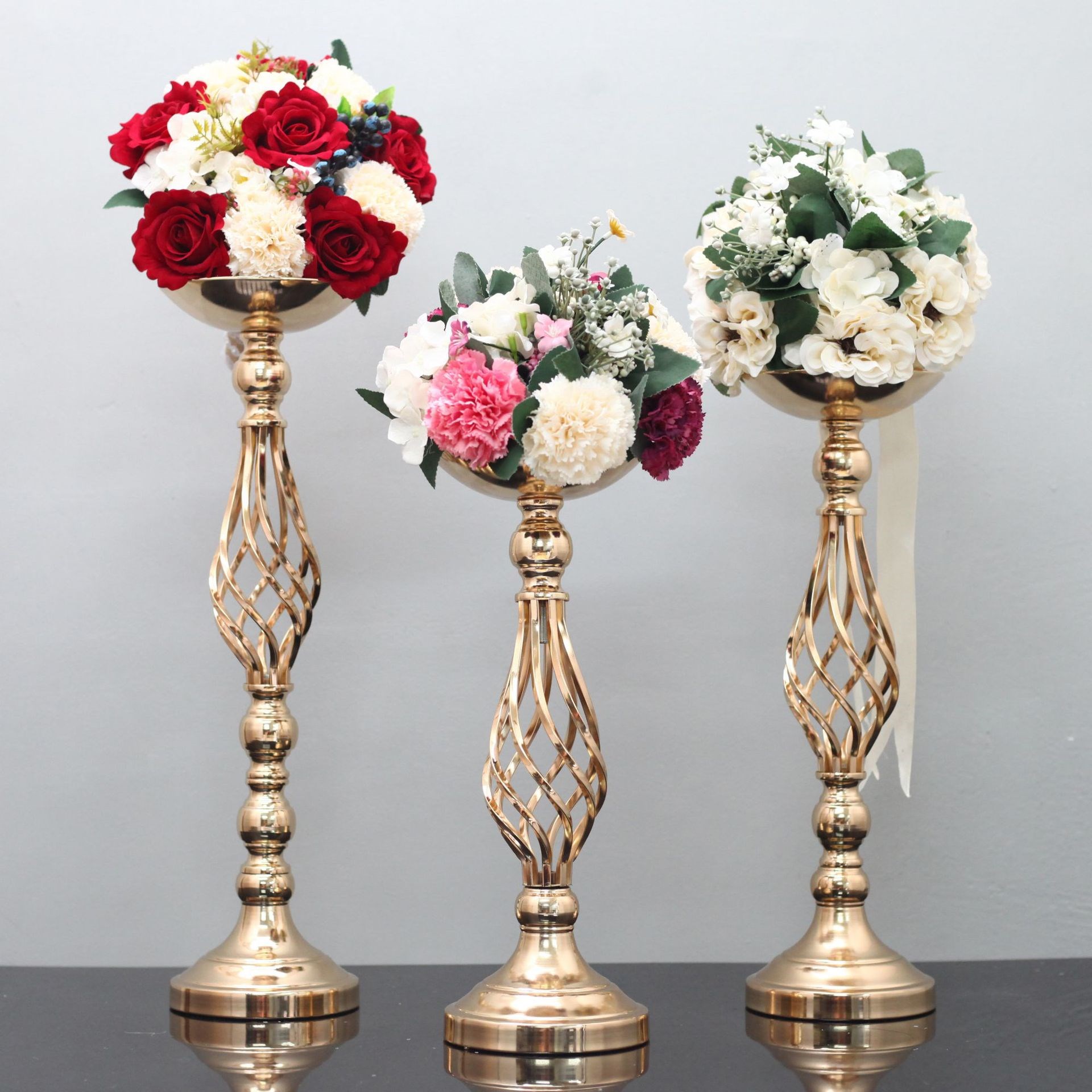 Wedding props T-way Twist Flowers Candleholder Pendulum Pieces Iron Art Vases Main Table Floral Wedding Scene Sign to Decoration