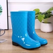 Fashion Rain Shoes Lady Midtubes Warm Rain Boots New Non-slip Kitchen Water Shoes High Cylinder Glue Shoes Plus Cotton Water Boots Cover Shoes