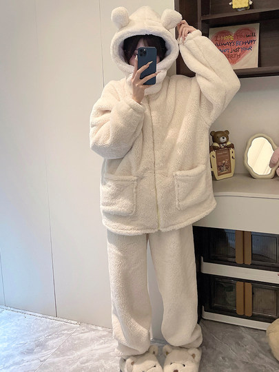 Niedliche Pyjamas aus Korallensamt mit Kapuze für Damen im Herbst und Winter sowie Samt und verdicktes Flanell können außerhalb des Heimkleidungssets im Winter getragen werden