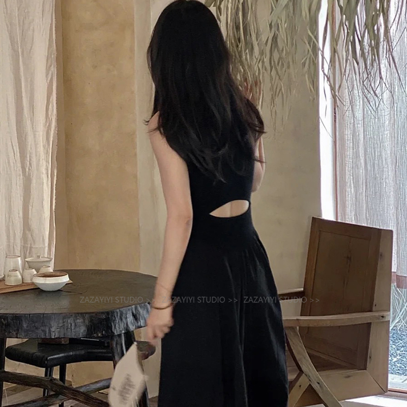 Zazayiyi Summer Niche Design Vacation Minimalist Black A-Line Waist-Revealing Patchwork Slim-Fit Tank Dress Zazayiyi Summer Niche Design Vacation Minimalist Black A-Line Waist-Revealing Patchwork Slim-Fit Tank Dress