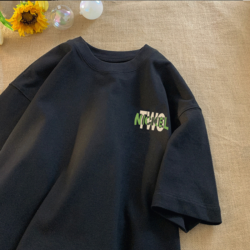 Футболка из плотного хлопка в стиле американского ретро с короткими рукавами для мужчин и женщин, коллекция 2025 года, летняя дизайнерская нишевая черная свободная футболка с короткими рукавами