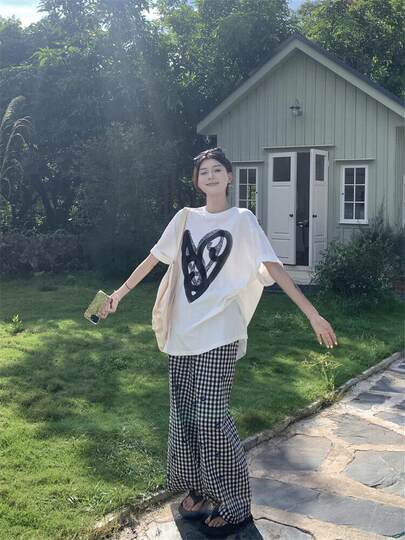 Lazy Style Casual Sports Suit for Women, New Summer Style for Students, Loose Korean Style Fashionable Short-Sleeved Wide-Leg Pants Two-Piece Set