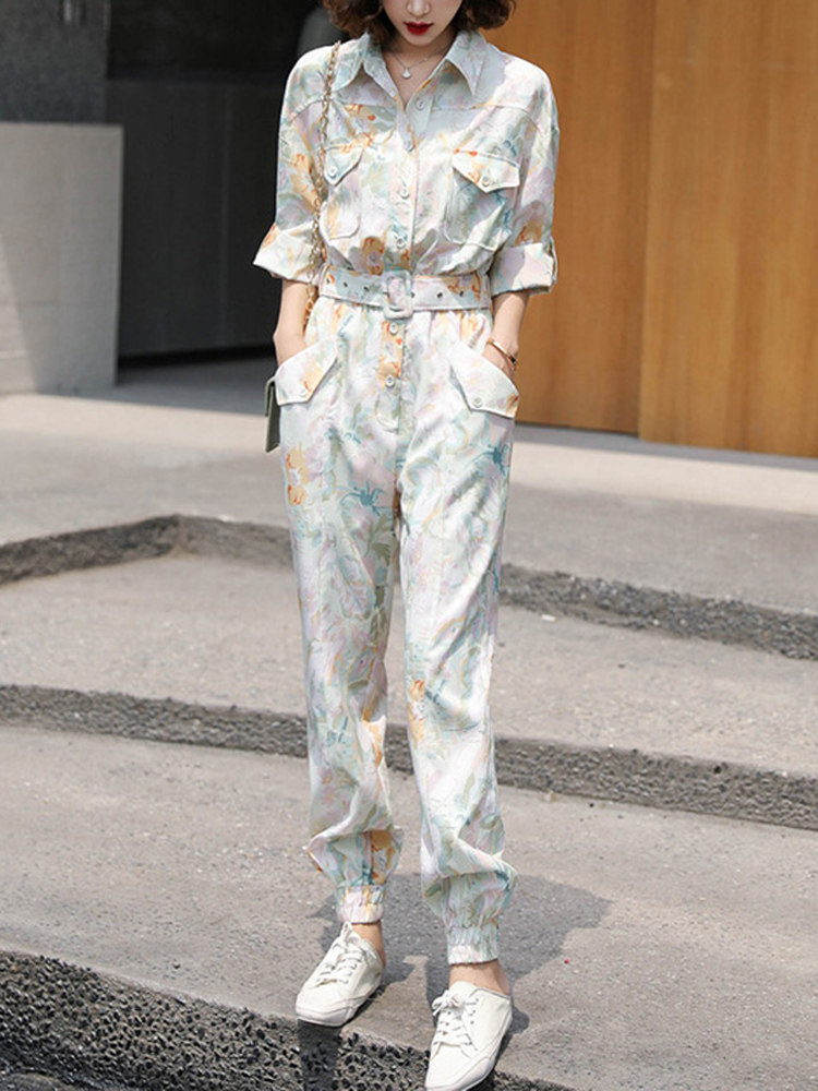 XHGE takes vitality engravings in elegant outline shapes to sisters who pursue a refined and casual sports wind