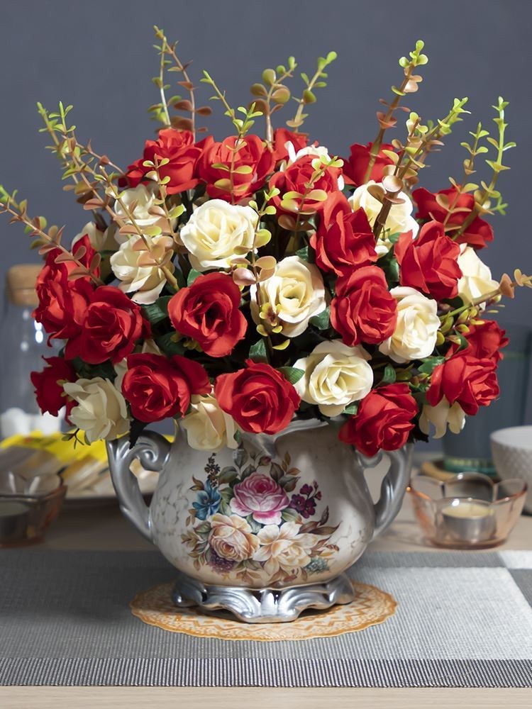 Flowers and artificial flowers placed on the tea table net red table flower arrangement high-end light luxury modern artificial flower feeling