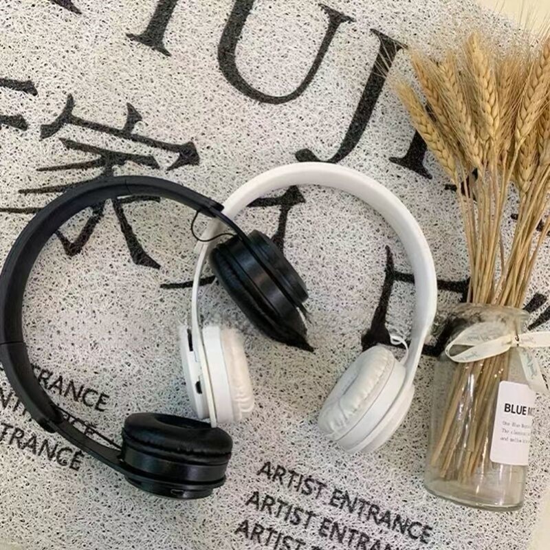 Headset Photography Props, Headphone Props, Headphone Decoration Models, Photography Props for Men and Women, Headset Models Headset Photography Props, Headphone Props, Headphone Decoration Models, Photography Props for Men and Women, Headset Models
