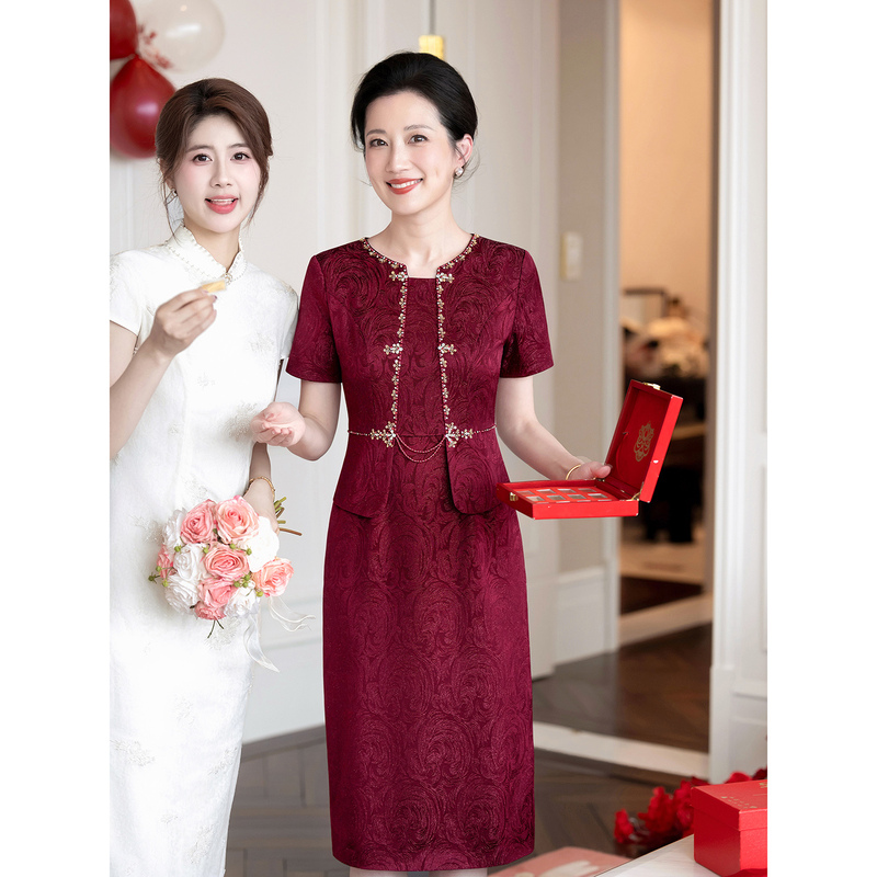 High-End Acetate Mother-In-Law Wedding Banquet Dress 2026 New Model Elegant Young Wedding Mother Evening Dress for Petite Sizes