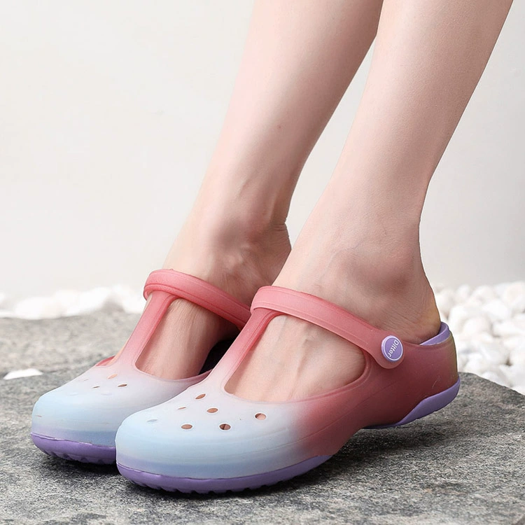 Crocs đế dày chống trơn trượt chống mùi hôi Áo khoác ngoài dành cho sinh viên mùa hè Dép đi biển tăng chiều cao Dép đế mềm Jelly Baotou