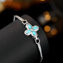 Raw ore green pine non-optimized four-leaf clover bracelet (4 5*3mm)_HL_265