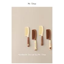 New cartoon milk tea color animal hair comb for ladies student hair smoothing comb girly cute plastic hair straightening comb