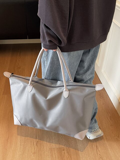 Large-capacity short-distance travel bag, new lightweight portable luggage storage bag, fashionable and versatile shoulder commuter tote bag
