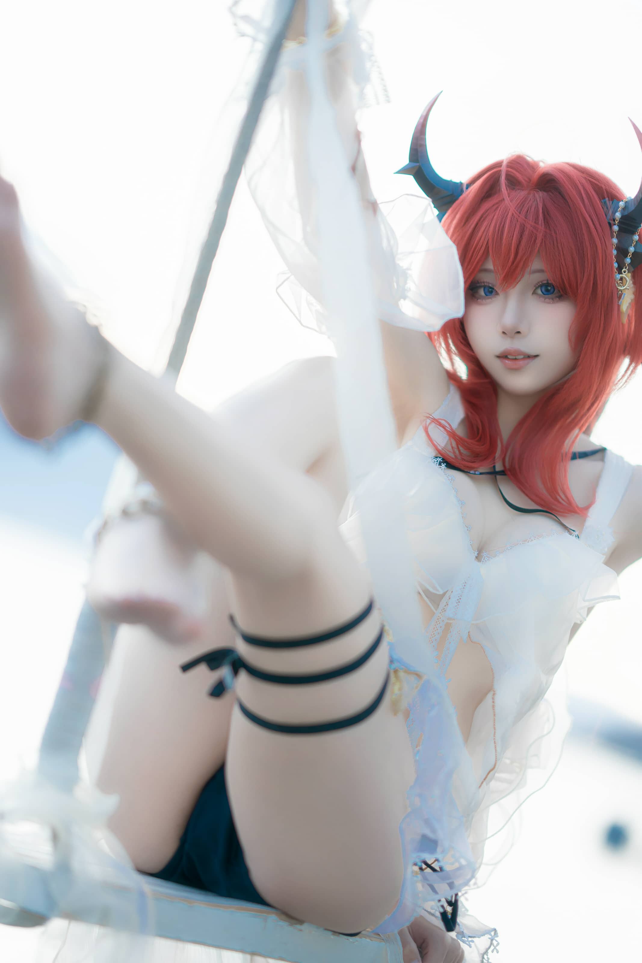 纸悦Etsu_ko 明日方舟 史尔特尔泳装