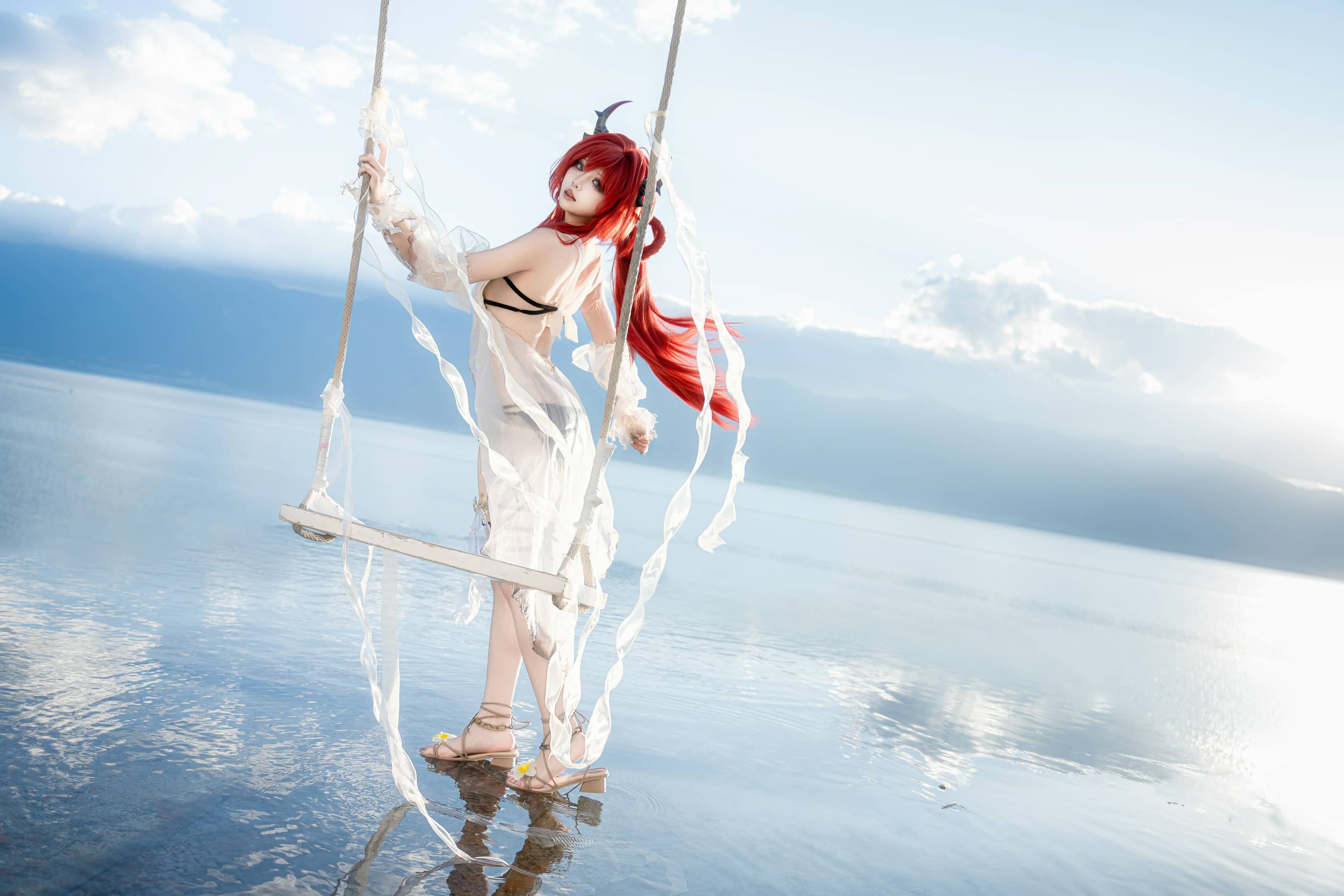 纸悦Etsu_ko 明日方舟 史尔特尔泳装