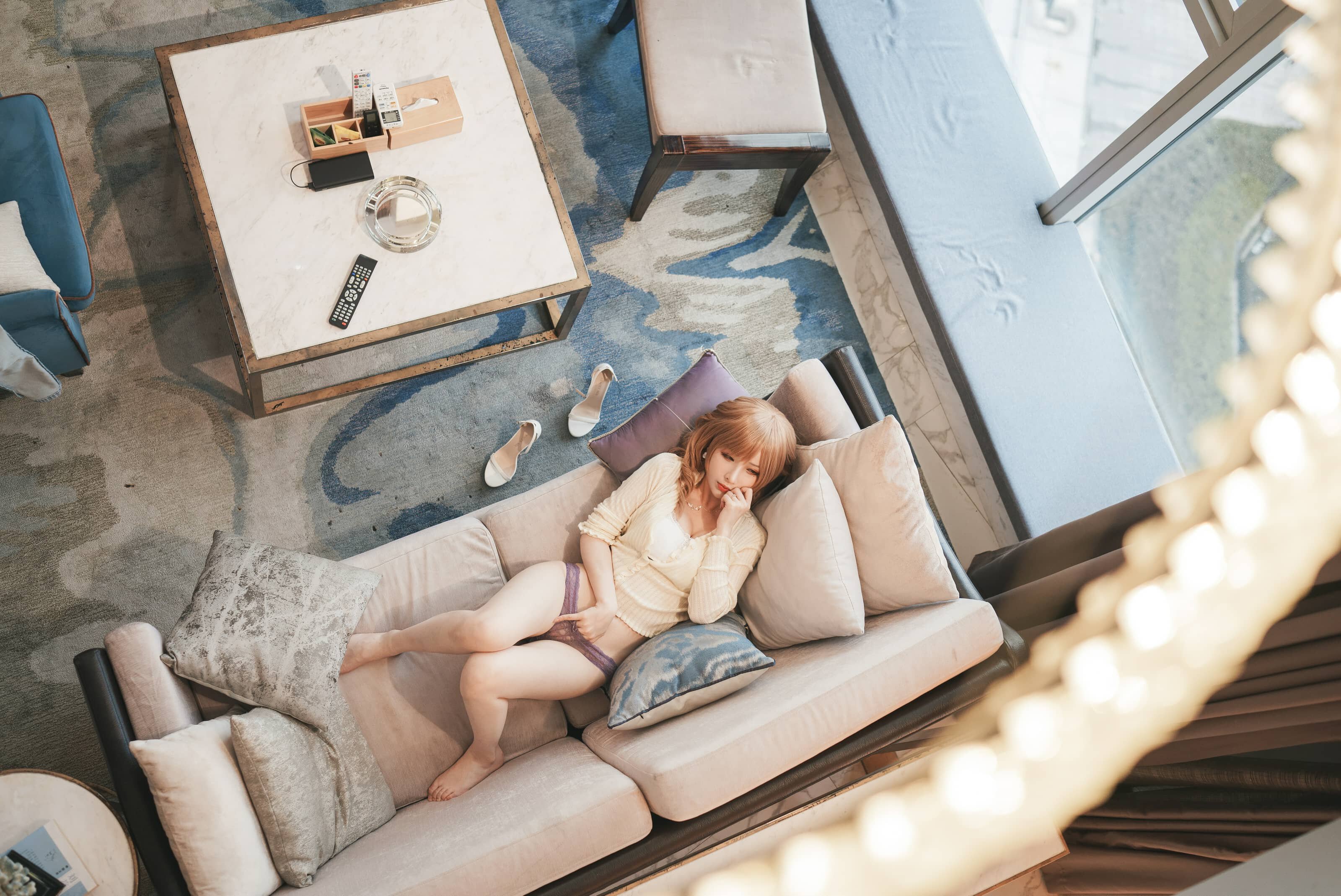 rioko凉凉子 兔女郎人妻 下班后