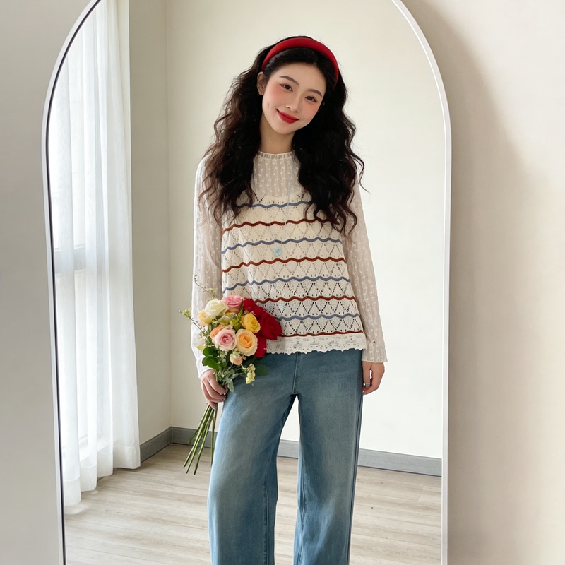 French-Style Sweet Outfit for Early Spring, Korean-Style Age-Reducing Striped Knitted Camisole Layered with Lace Base Shirt for Women