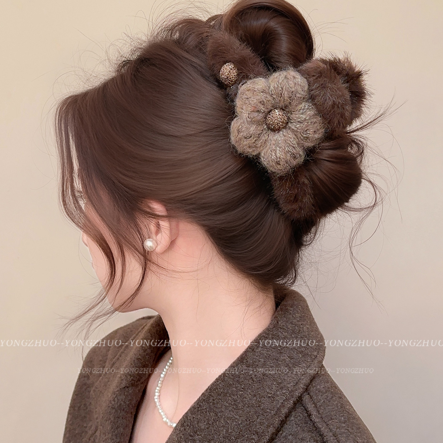 Large Brown Floral Plush Hair Clip for Women, Suitable for Thick Hair, Korean Style Hair Accessory