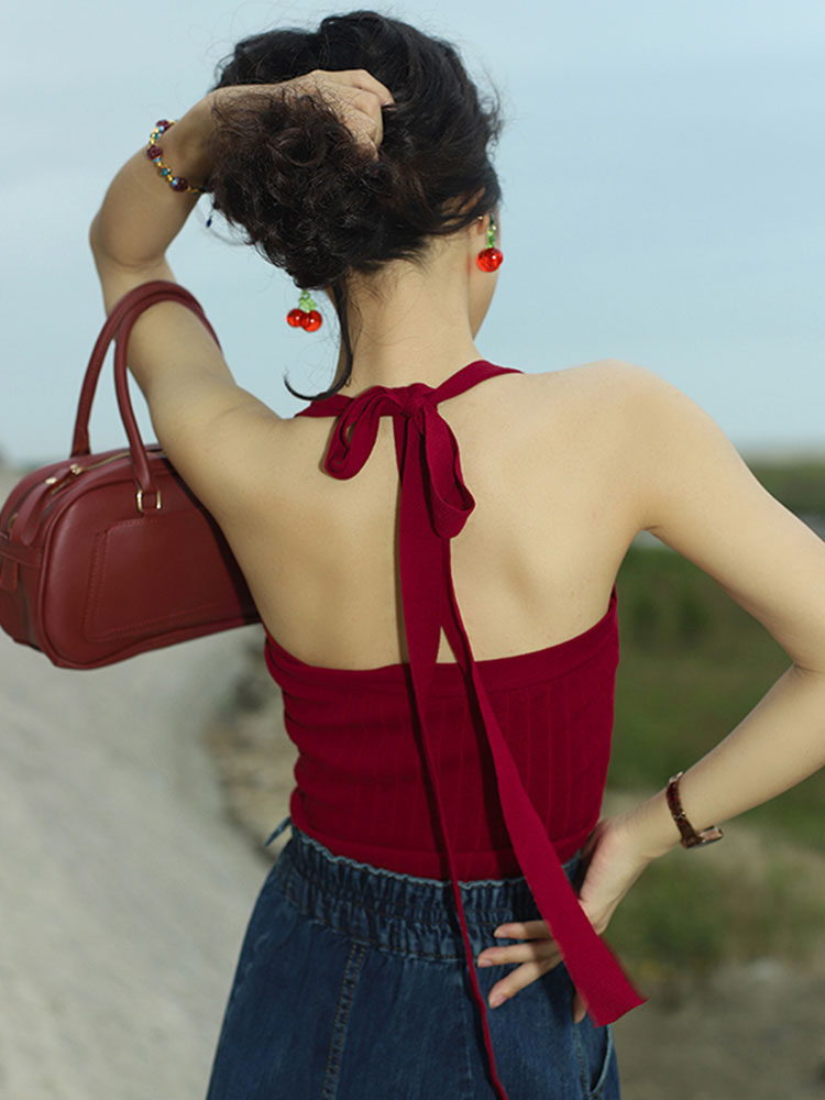 复古港风红背心穿搭灵感！小众设计感针织吊带太上头了