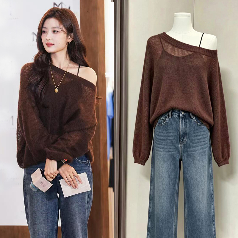 Early Spring Sunny Weather, Sun Qian's Same Style Brown Off-Shoulder Knit Sweater for Women, Autumn Loose Lazy Style Layered Cardigan Sweater Top