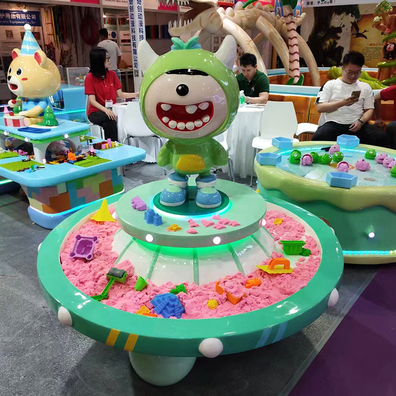 Indoor Commercial Kidsren's Space Sand Table Shopping Mall DIY Educational Handmade Park Equipment Playground Project Building Block Table