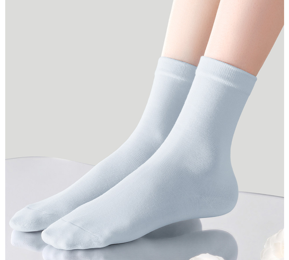 Secret World Ballet-Style Loose-Top Cotton Socks
