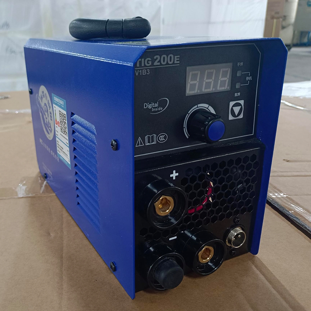 Slightly Defective Ruiling Tig200E Argon Arc Welding Machine, Small Household Welding Machine for Stainless Steel Doors, Windows, and Carports
