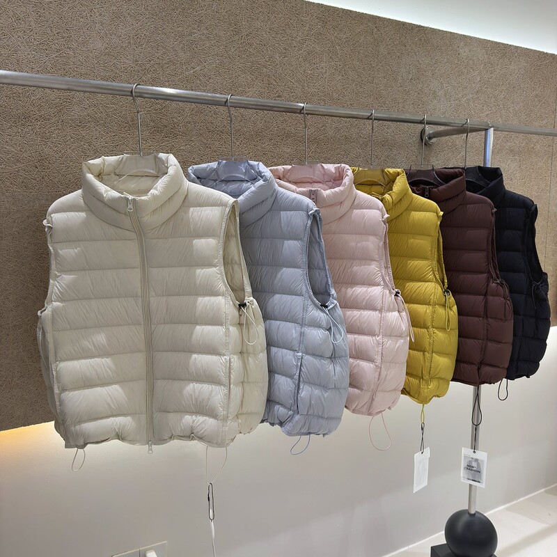 2026 New Women's Short down Vest with Stand Collar, 90% White Duck Down, Lightweight and Warm, Fashionable Slim-Fit Jacket 2026 New Women's Short down Vest with Stand Collar, 90% White Duck Down, Lightweight and Warm, Fashionable Slim-Fit Jacket