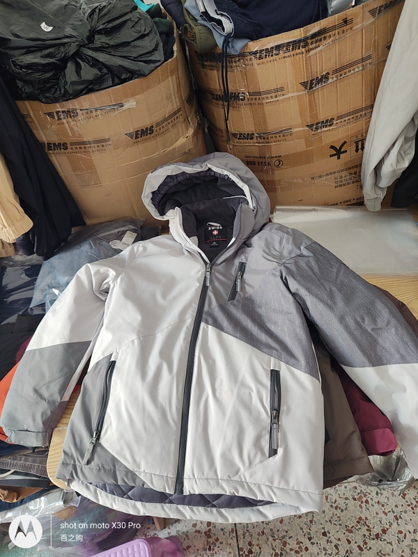 Swiss Classic Ski Jacket for Boys and Girls, Windproof Thick Cotton Coat