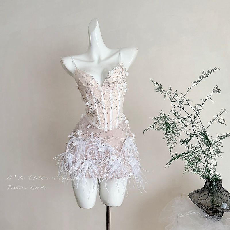 Heavy Craftsmanship, Light Luxury, Niche Design, French High-End Style, Feather Strap, Sexy Hot Girl Dress, 2026 Spring New Model