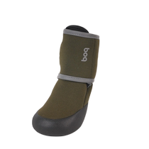 Jian Bo Yi Chong pet shoes are soft and comfortable Teddy Bichon dog shoes non-slip anti-fall waterproof and river-trapping shoes.