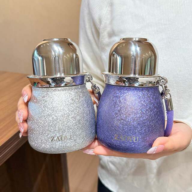 Titanium insulated cup for women, high-looking 2026 new tea cup, compact, portable straw cup, light luxury water cup