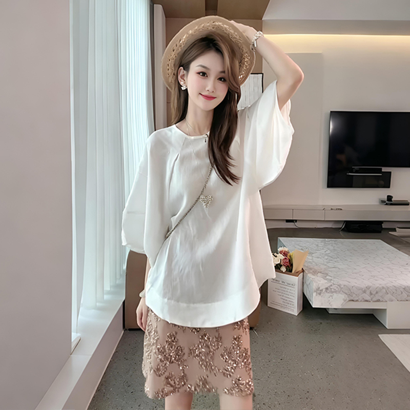 Unique and Beautiful Summer Two-Piece Set with a Slit in the Back, Thin Long-Sleeved Shirt, High-Waisted Sequined Short Skirt, a Stylish Complete Outfit