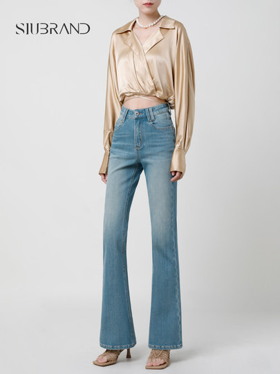 High-Waisted, Slimming, Flared Jeans for Women with a Sophisticated and Elegant Feel, Autumn/Winter 2025, Fleece-Lined and Stretchy