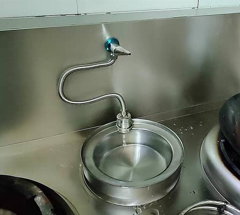 Nhà bếp thương mại thông minh cảm biến tiết kiệm năng lượng vòi bếp tiết kiệm nước kho báu nhà hàng khách sạn tiết kiệm nước tiết kiệm nước thiết bị tiết kiệm nước vòi rửa bát cảm ứng Vòi cảm ứng