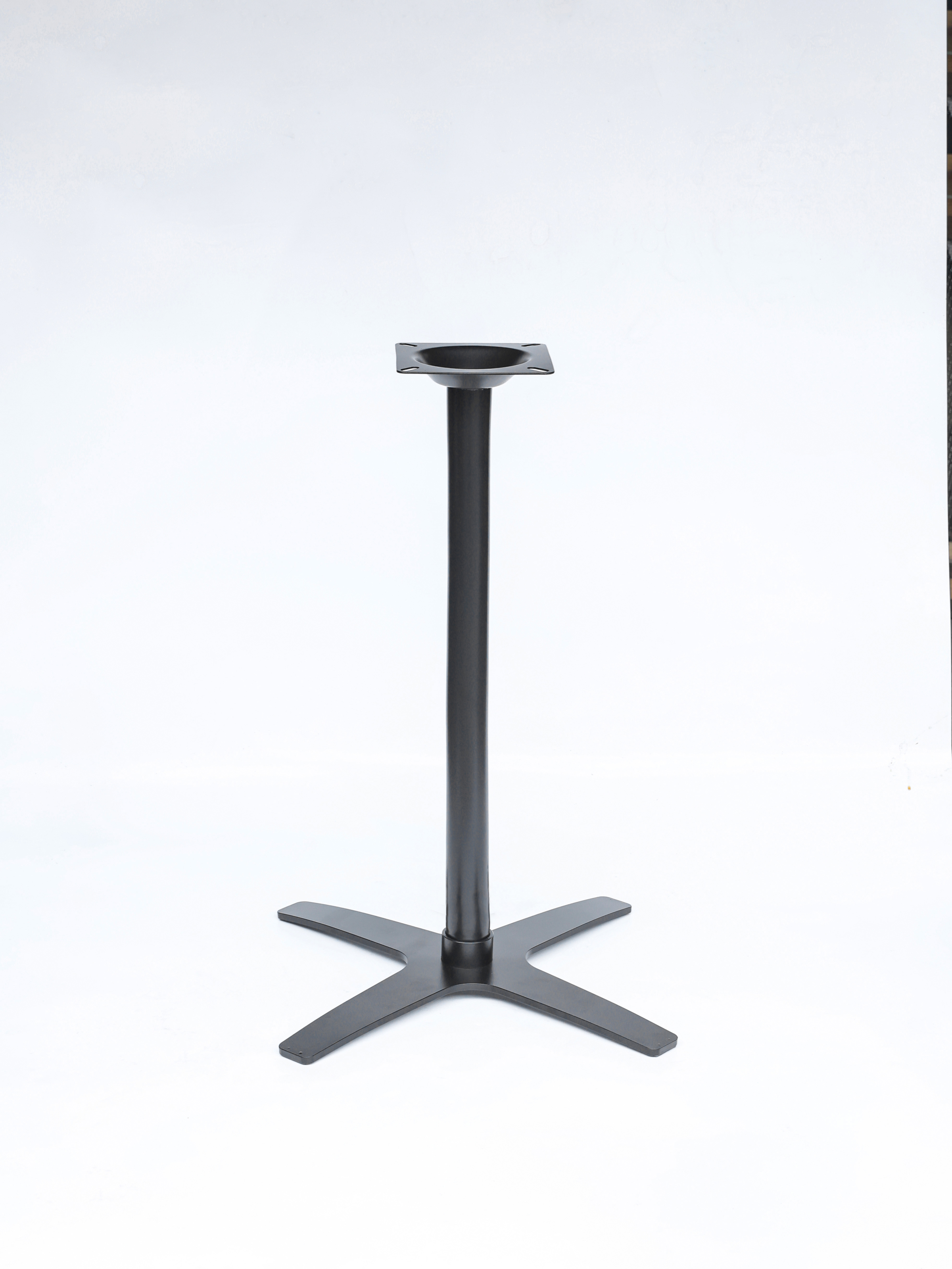 [USD 56.38] Iron arts aggravates the table and legs table and table