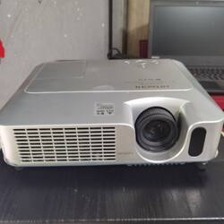 Seven new Hitachi CP-HX3180 telephoto projector 3000 lumens LCD HD horn projector 4 meters 100 inches
