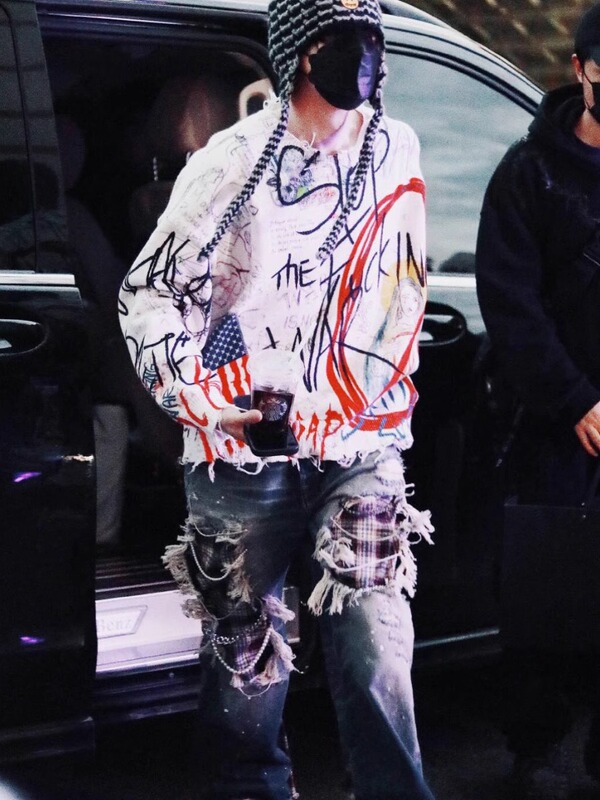 Deng Wei Celebrity Style High-End Ripped Graffiti Distressed Knit Sweater Round Neck Top for Autumn and Winter, Unisex Deng Wei Celebrity Style High-End Ripped Graffiti Distressed Knit Sweater Round Neck Top for Autumn and Winter, Unisex