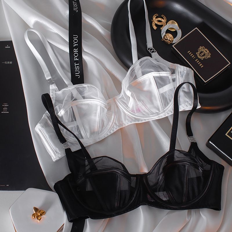French-Style Ultra-Thin Bra Set for Large Busts, with Sheer Mesh to Prevent Protrusion and Sagging, Featuring Sensual Lace French-Style Ultra-Thin Bra Set for Large Busts, with Sheer Mesh to Prevent Protrusion and Sagging, Featuring Sensual Lace