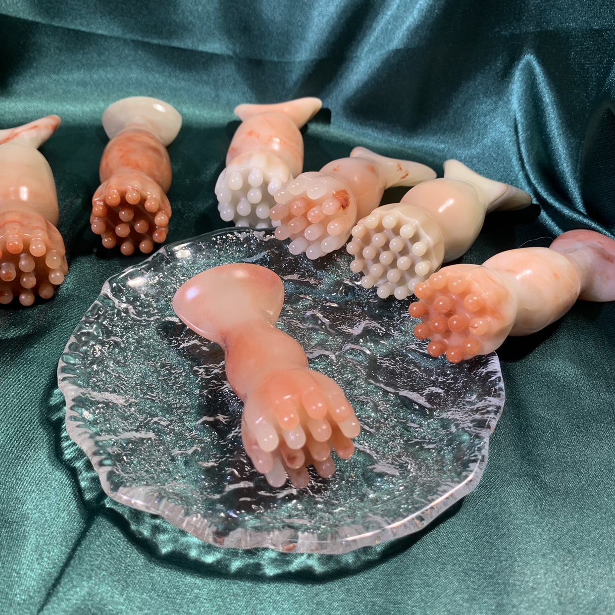 Shoushan Stone Little Whales Lianpeng One figure One figure pick to lift the facial anti-aging integrated Lianpeng Meridian Brush-Taobao