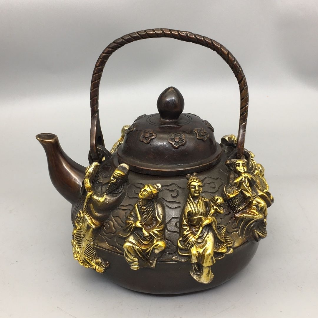 銅器 八仙過海提梁壺 茶壺 酒壺 煎茶器 茶道具 装飾品 工芸品 置物 銅茶壺純銅鎏金老式八仙過海酒壺提樑壺古玩大明宣德水壺擺件收藏