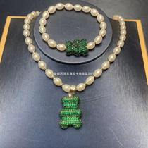 European Europe Fashion Mint Bear Pearl Necklace Woman Green Bear White Bear Bifacial Pearl Lock Bone Chain Full Drill Fashion Fun