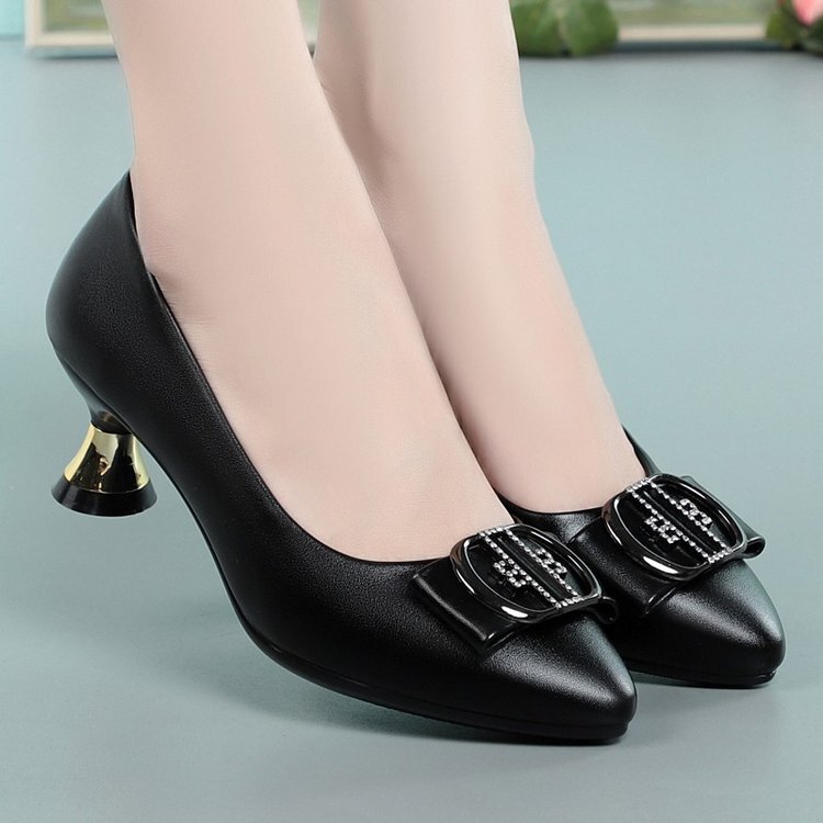Genuine Leather Shoes for Women 2026 Spring and Autumn Non-Slip High Heels Stiletto Mom Shoes Soft Leather Work Shoes Versatile Casual Shoes
