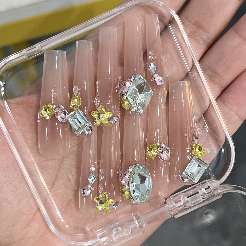 Sea Salt Lemon Pure Handmade Wearable Nails Light Pink Blue with Gold Diamond Blush Nail Art Dongzhou Diamond