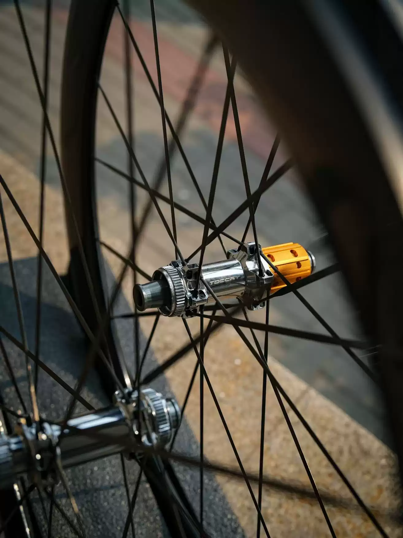 TOCCAY幽靈B2碳纖維公路輪組超輕50mm深度碟煞20孔輪組